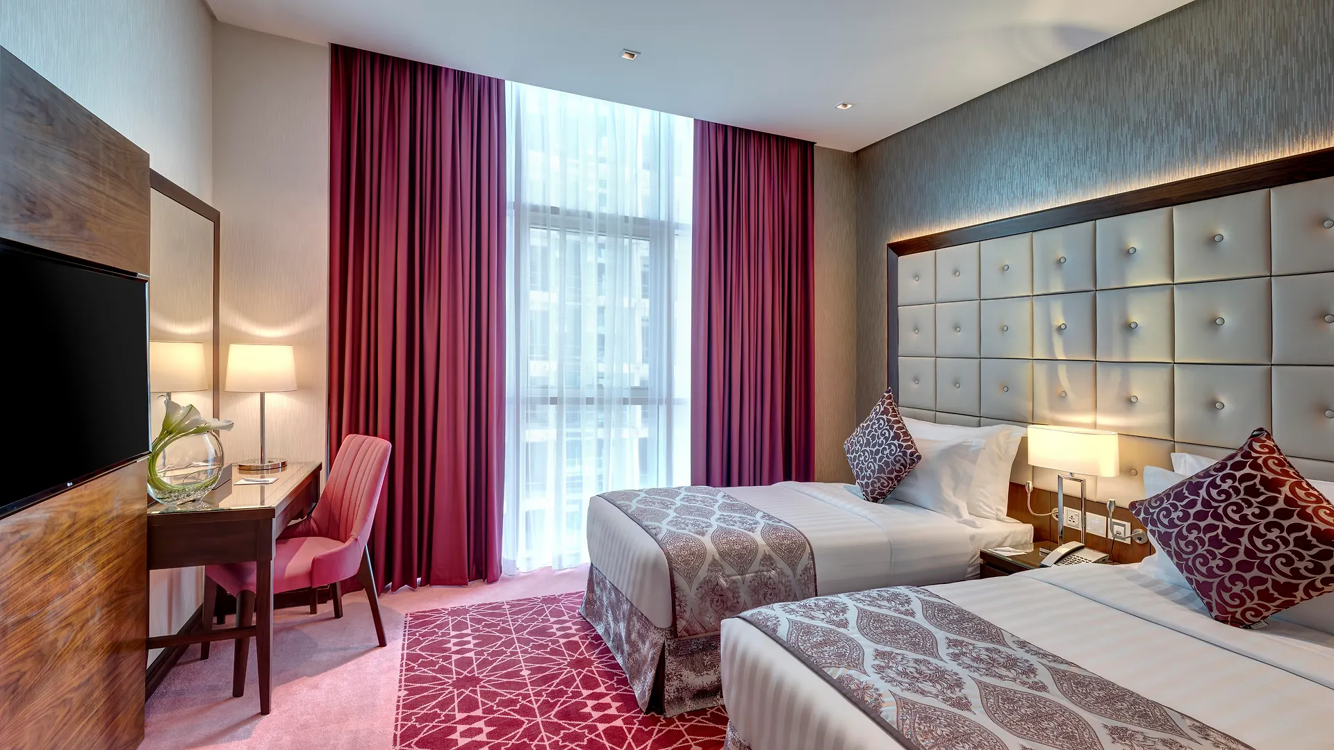 Royal Continental Suites Dubai Hotel
